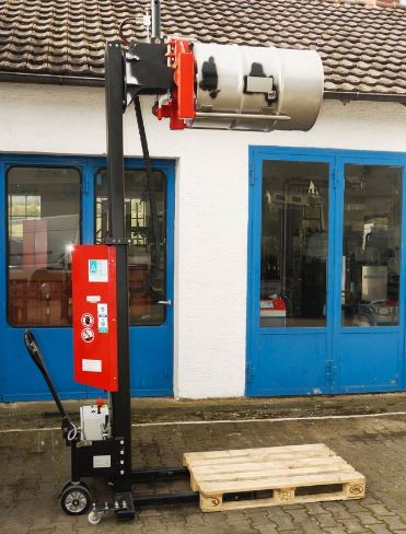 Barrel pallet truck