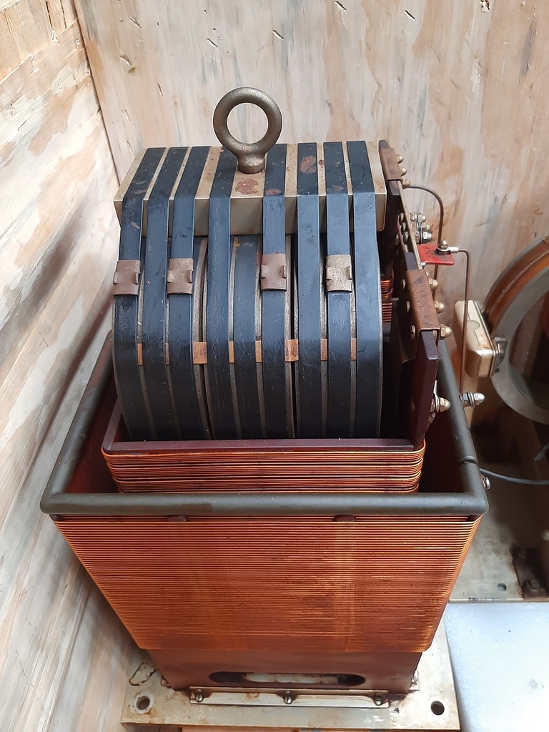 High voltage transformer for the klystron