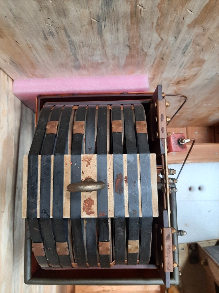 High voltage transformer for the klystron