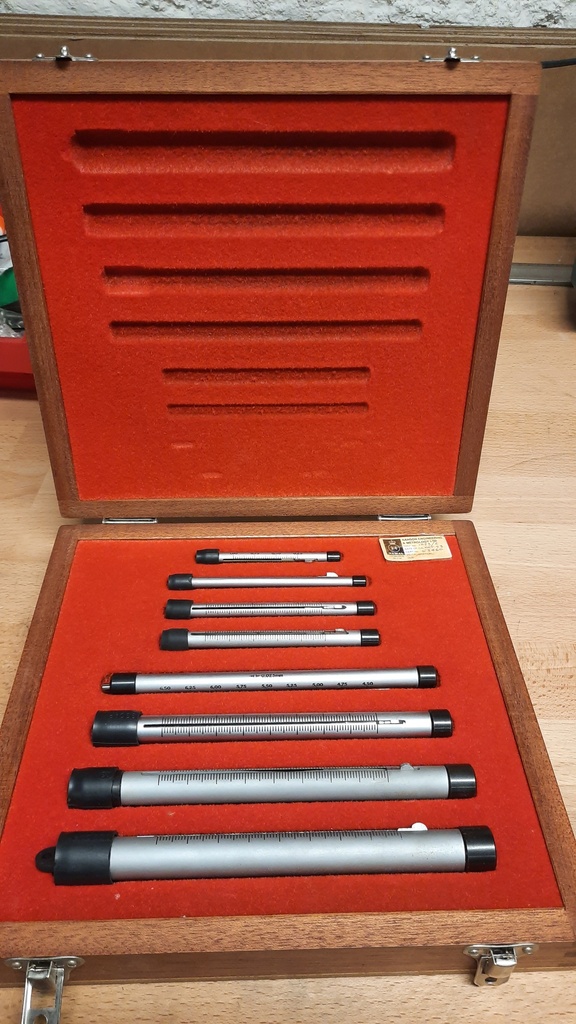 Precision gauge block