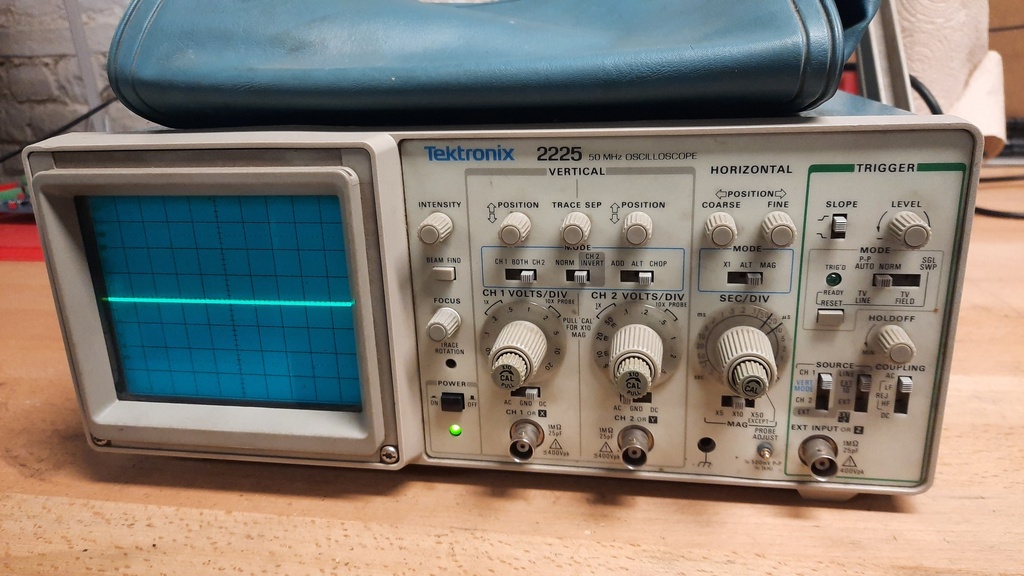 Oscilloscope 2225 Tektronix