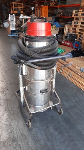 [P-20020] Industrial vacuum cleaner